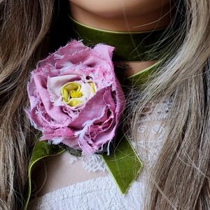 Romantic Jabot Edwardian Silk VelvetTie Flower Pink magnolia/rose Cottage Choker